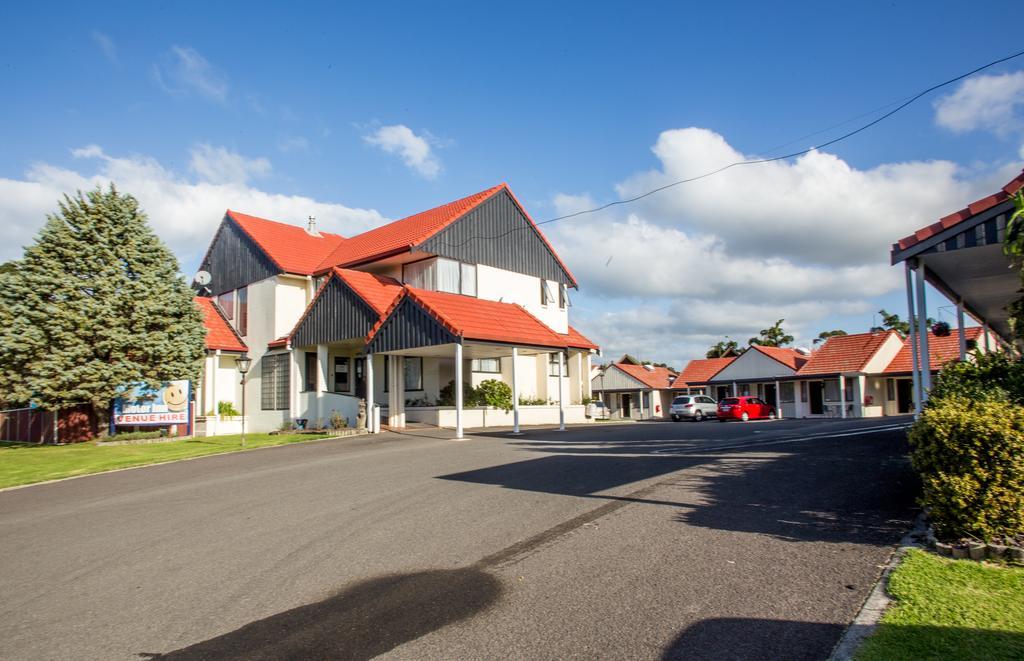 Bennetts Thermal Motor Inn Тауранга Екстер'єр фото